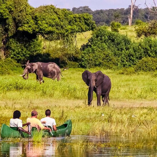 Namibia-Caprivi2_013_Chobe-Kanu.jpg